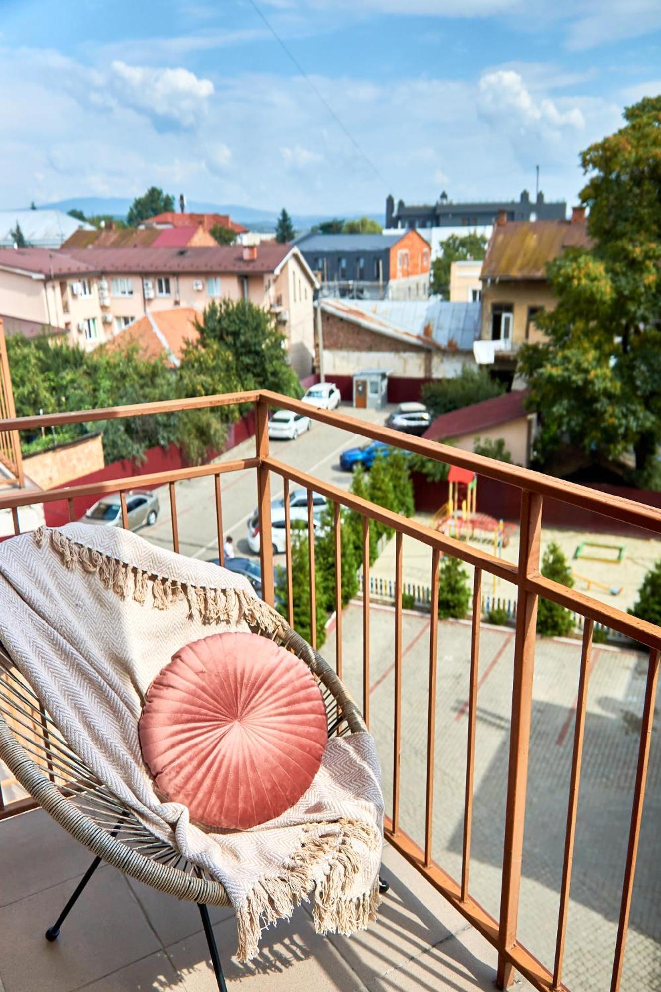 Two Lux Apartment *